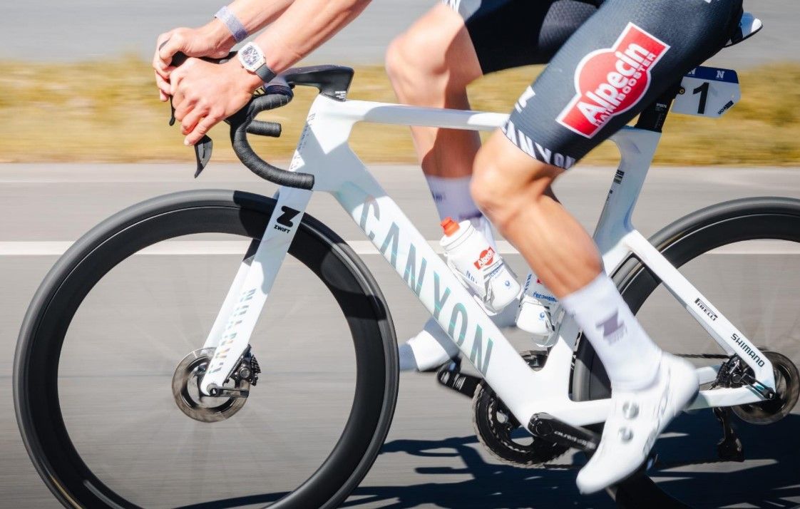 Van der Poel vai usar uma Canyon Aeroad CFR especial na Paris Roubaix