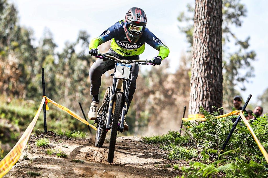 Jack Reading e Maria Pomes vencem 3ª ronda da Taça de Portugal de Downhill
