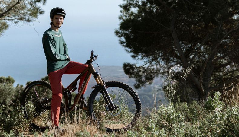 Alpinestars apresenta a coleção Primavera Verão 2025