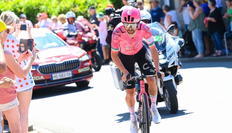 Healy venceu a 6ª etapa na Normandia e Van der Poel recupera a liderança