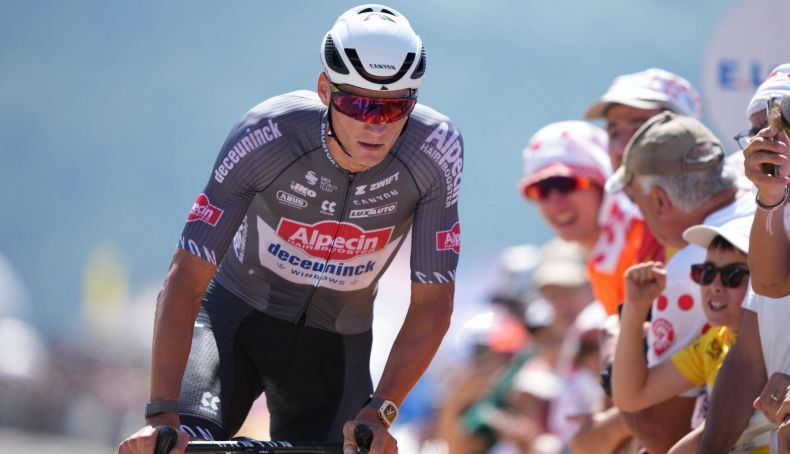 Van der Poel abandona a Volta a França devido a uma pneumonia