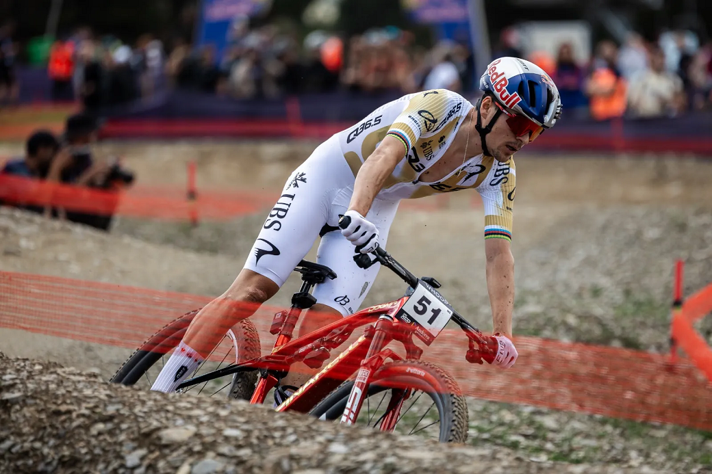 Pidcock e Nino Schurter encabeçam lista de estrelas em Melgaço
