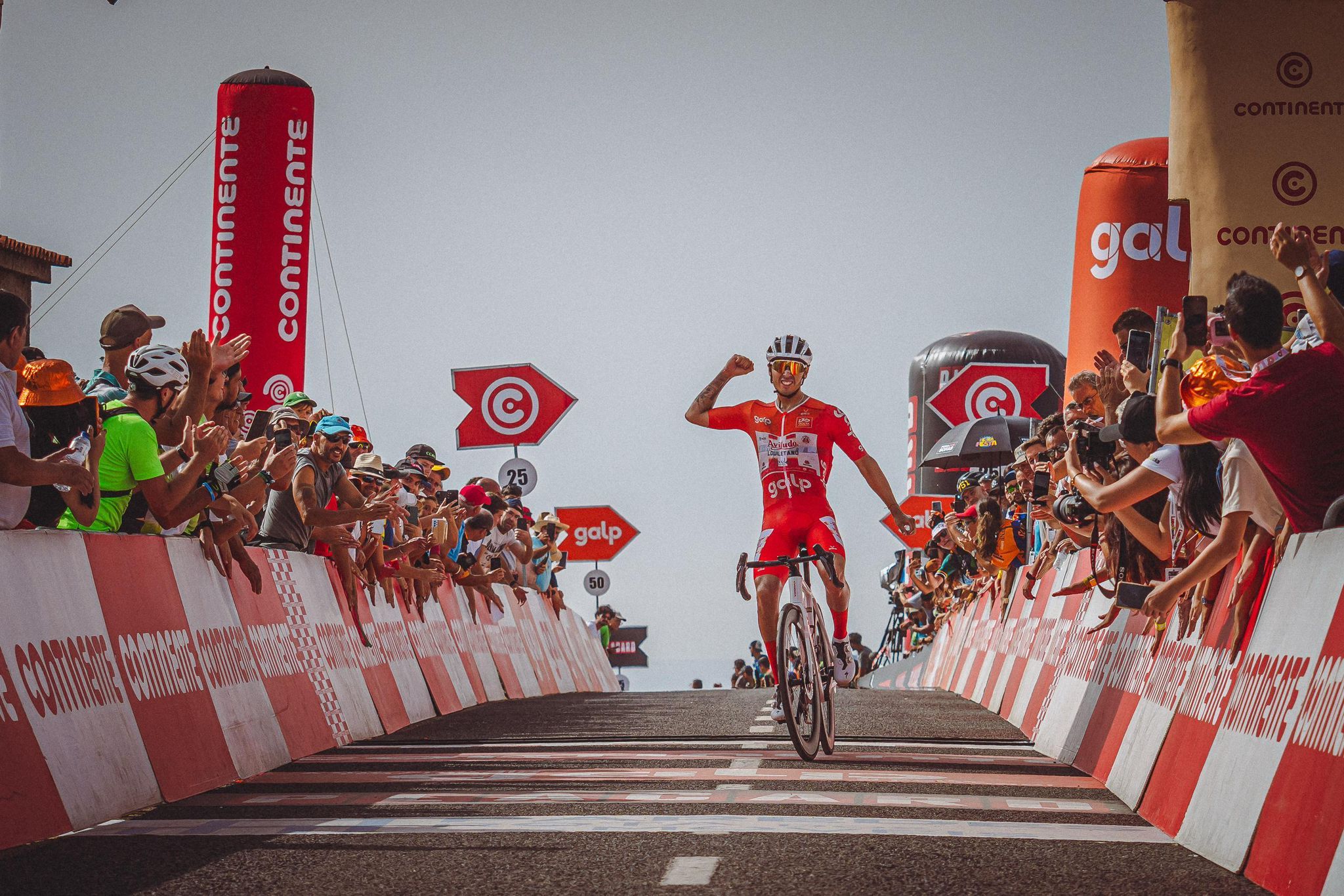 Nicolas Tivani vence no Montejunto