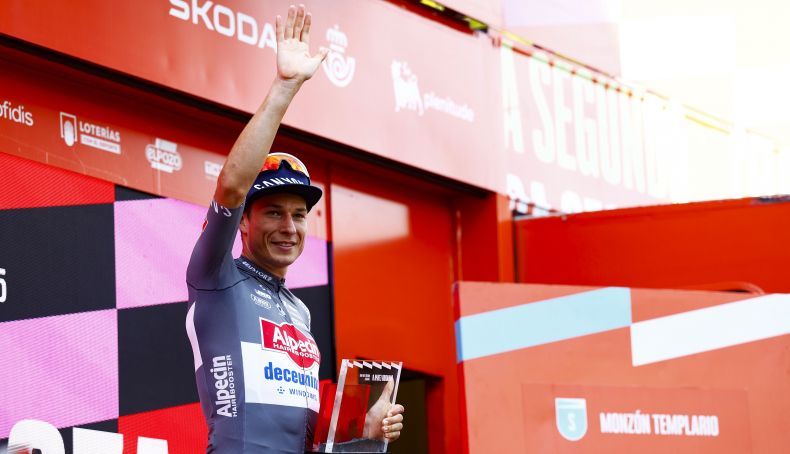 Jasper Philipsen vence ao sprint a oitava etapa em Saragoça