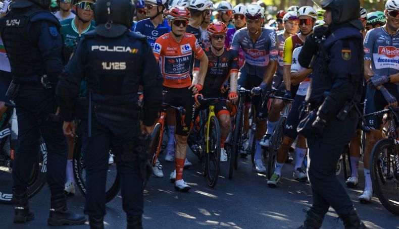 Etapa de consagração da Vuelta foi suspensa