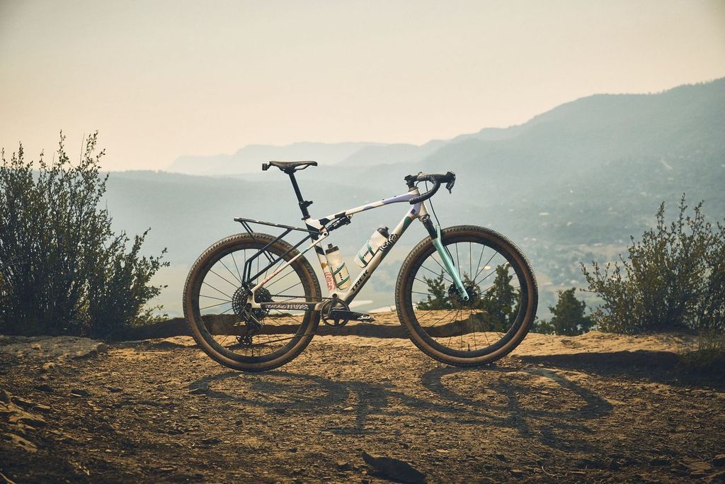 Trek apresenta a sua primeira bicicleta de gravel de suspensão total