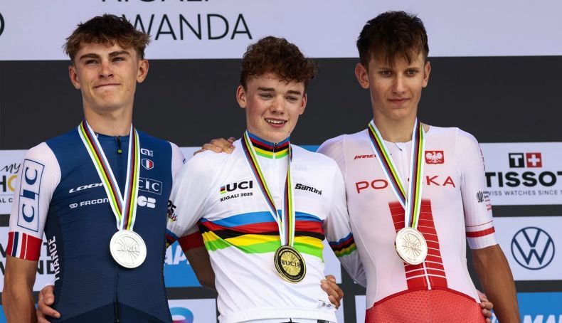 Harry Hudson sagra se campeão do Mundo júnior após ataque demolidor
