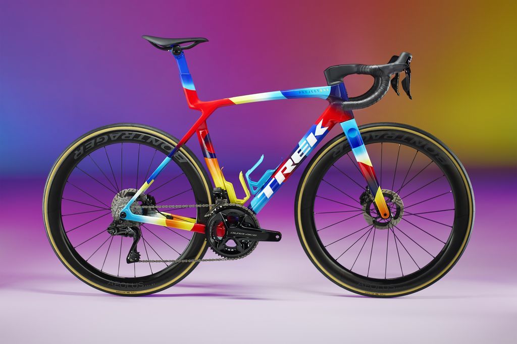 Esta é a nova pintura Project One ICON Gamut da Trek para os mundiais de Ironman