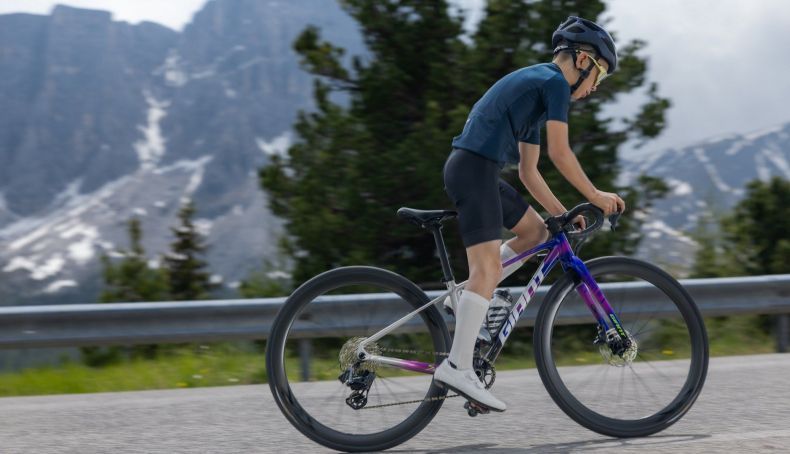 Giant SEEK, a bicicleta de estrada desenhada especificamente para jovens
