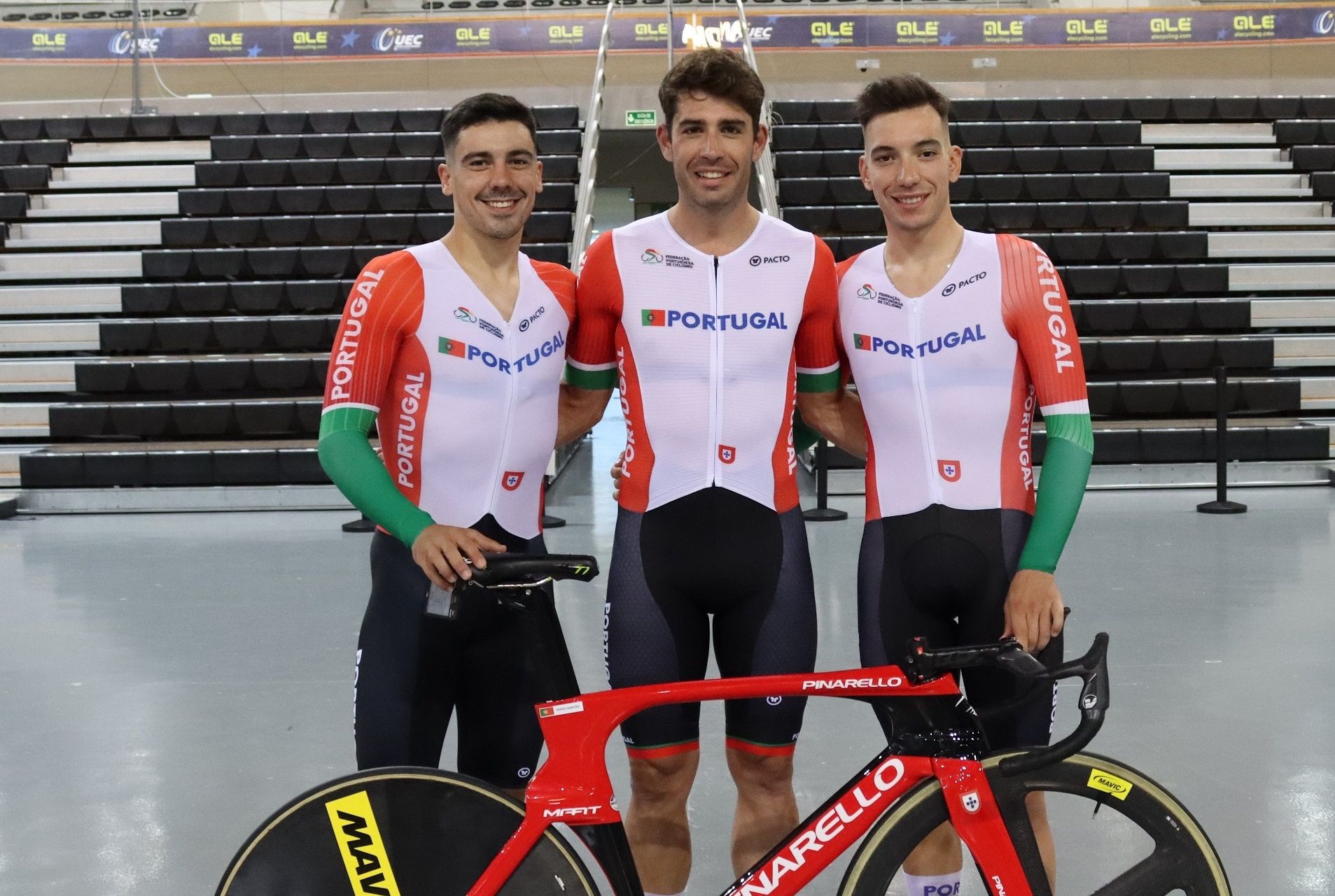 Portugal no Campeonato  do Mundo de Pista com três atletas