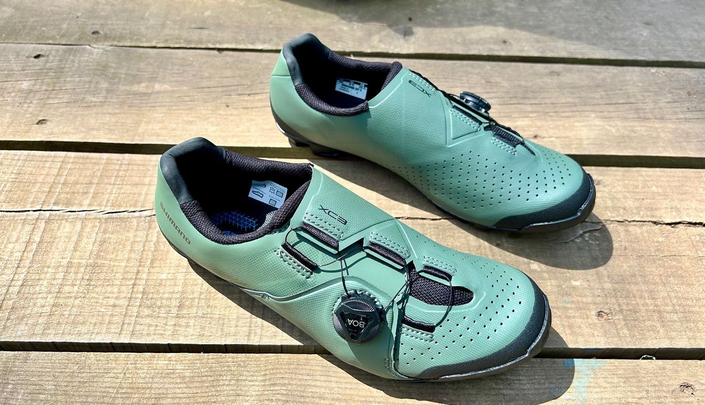 Testámos os sapatos Shimano RC3
