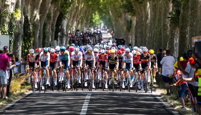 UCI publica a lista de equipas que solicitaram licença para 2026