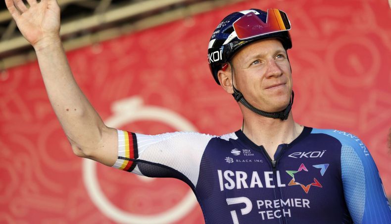 Pascal Ackermann reforça a Jayco AlUla