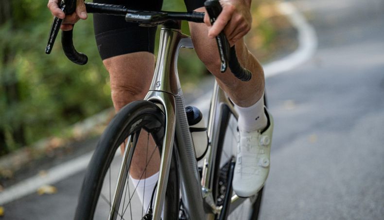 Fastlane, a nova bicicleta elétrica da Scott para ciclismo de estrada