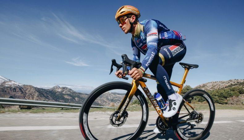 Remco Evenepoel vai tentar participar no Giro e Tour em 2026