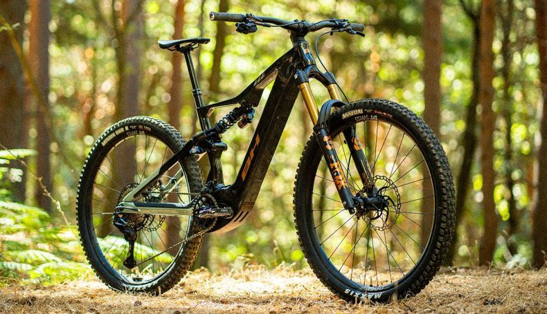 Testámos a BH iLynx+ NX Enduro Carbon 9.8