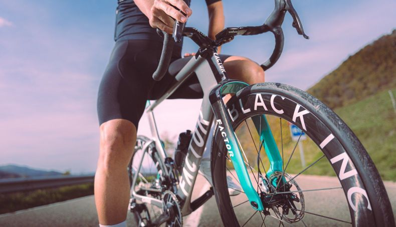 A bicicleta de estrada mais rápida homologada pela UCI