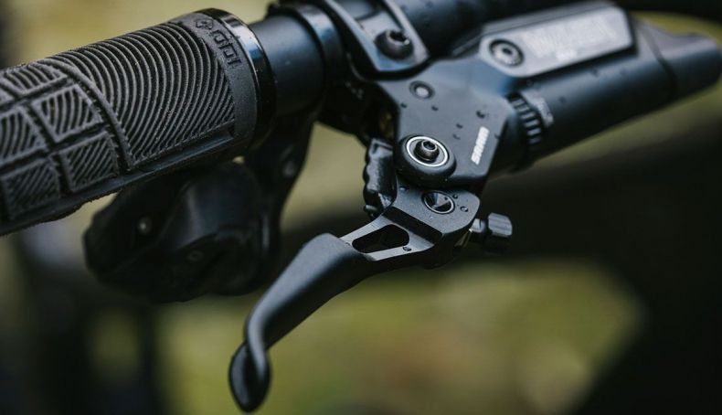 Já chegaram ao mercado os novos travões SRAM Maven B1