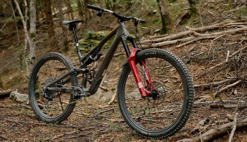 Exclusivo: nova gama RockShox Lyrik e ZEB 2027