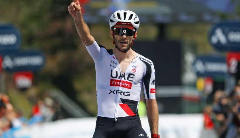 Adam Yates vence etapa rainha do Gran Camiño e é o novo líder