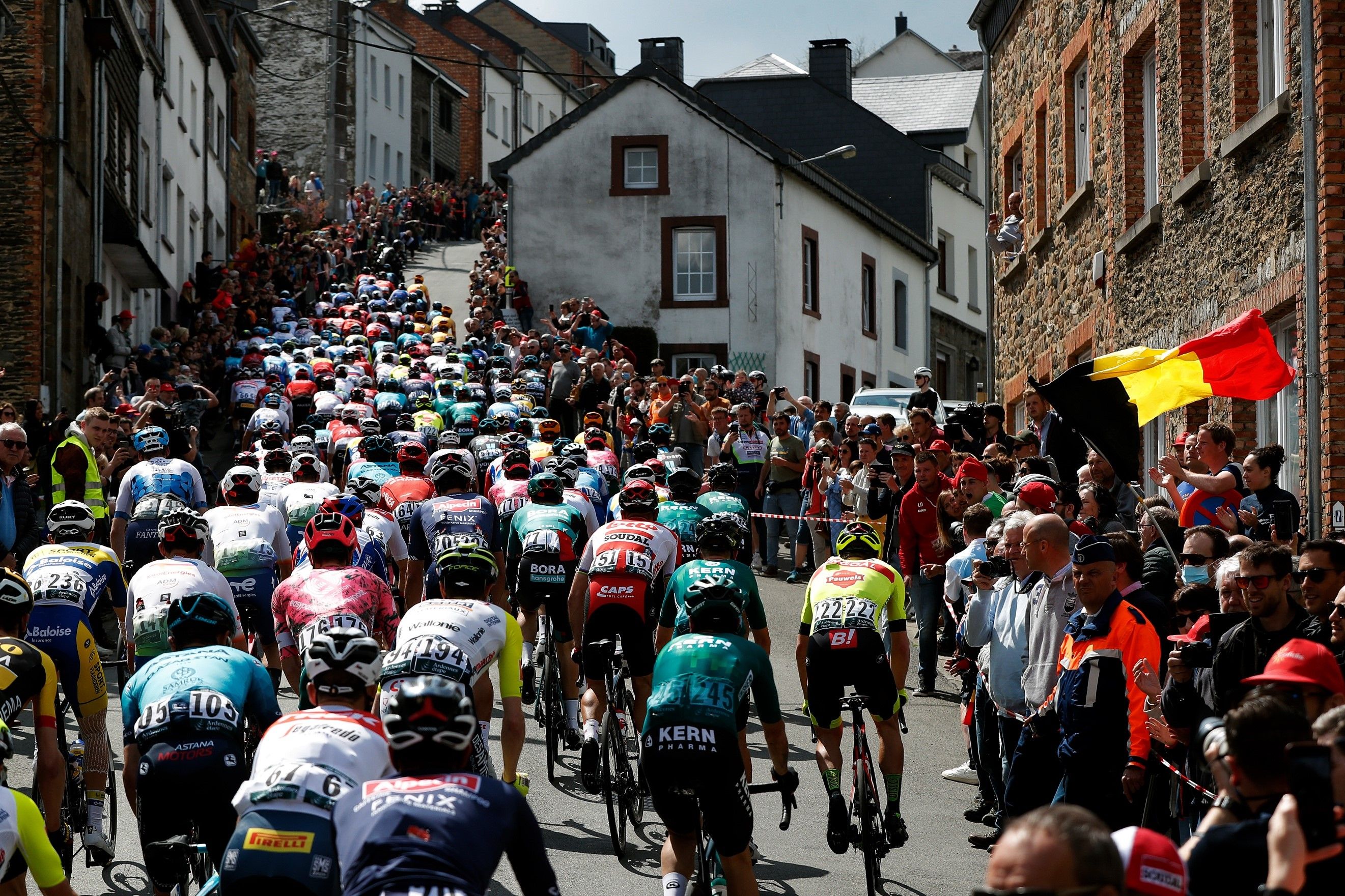 Liège–Bastogne–Liège: final nas Ardenas pode decidir um duelo geracional