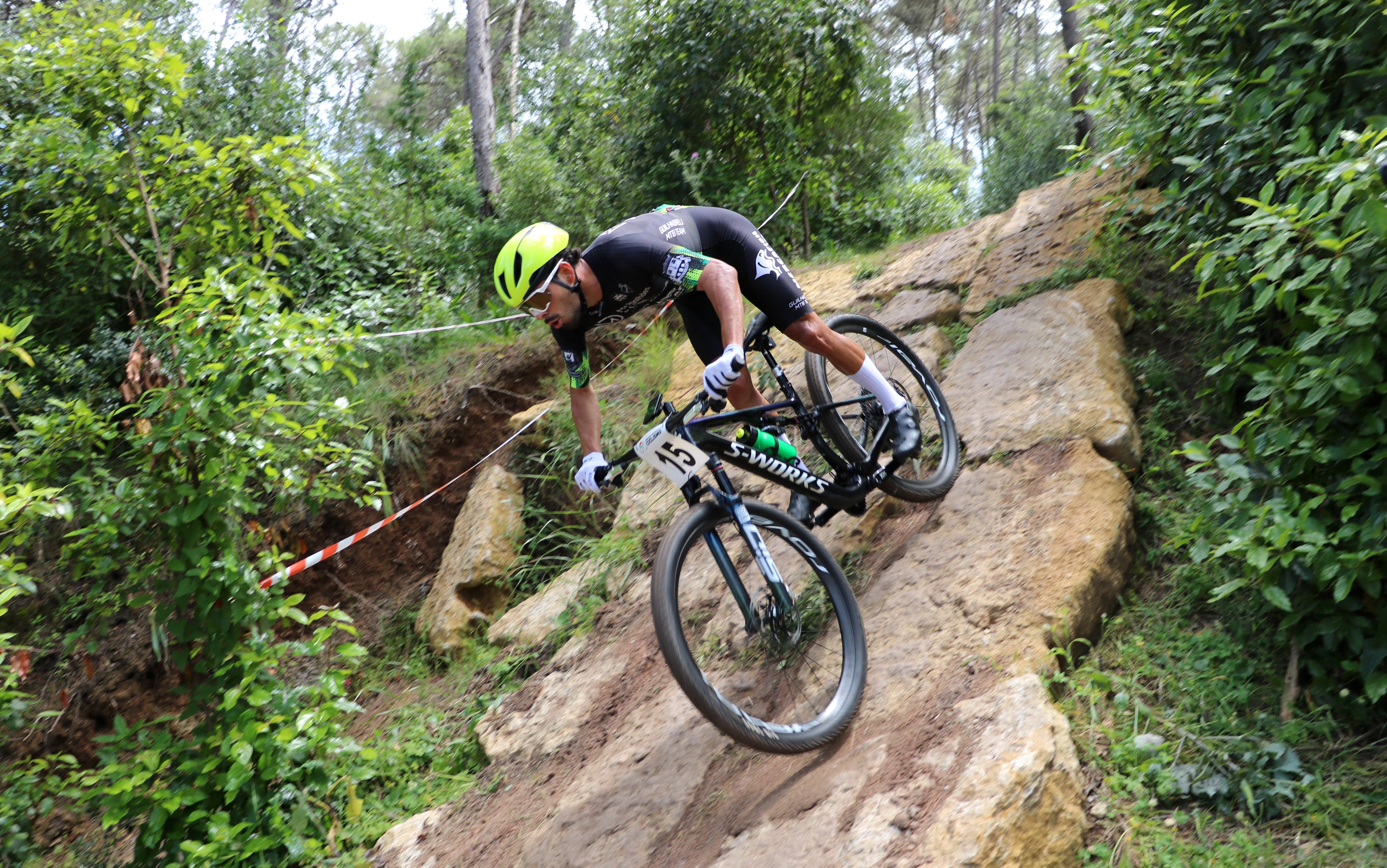 Vitórias de Gonçalo Amado e Ana Santos deixam tudo em aberto na Taça de XCO