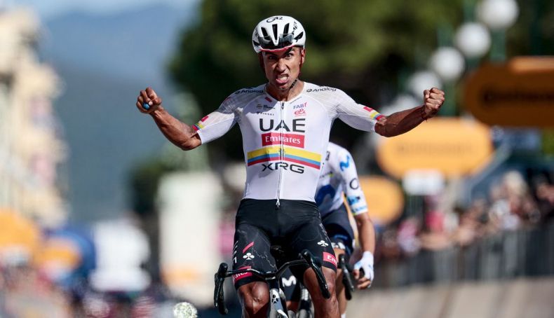 Jhonatan Narváez vence mais uma etapa no Giro e Eulálio continua de rosa
