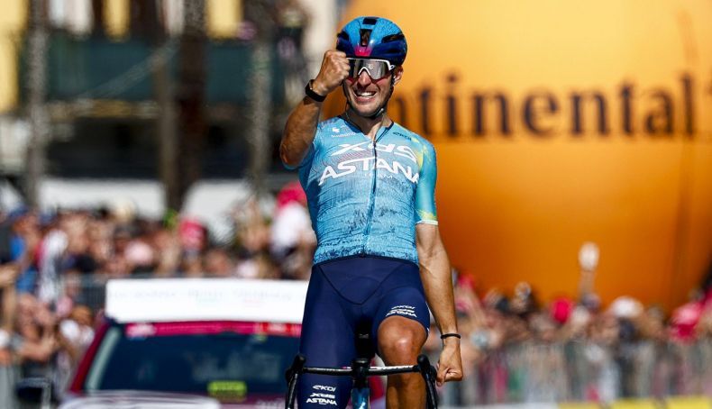Alberto Bettiol culmina em Verbania uma fuga consentida, nas vésperas de etapa duríssima no Giro