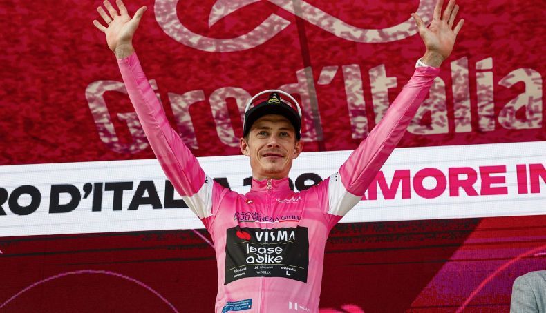 Jonas Vingegaard prestes a entrar na restrita lista dos maiores voltistas de sempre Jonas Vingegaard prestes a entrar na restrita lista dos maiores voltistas de sempre