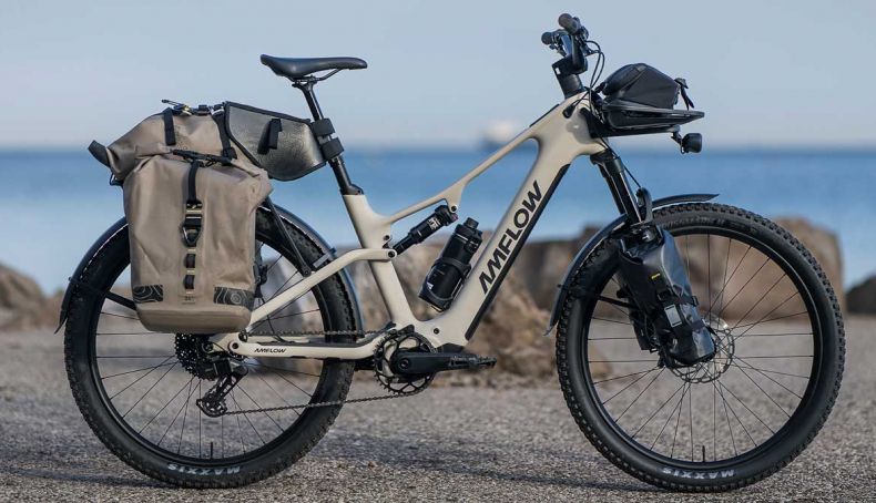 Amflow apresenta a irreverente eSUV TL Carbon