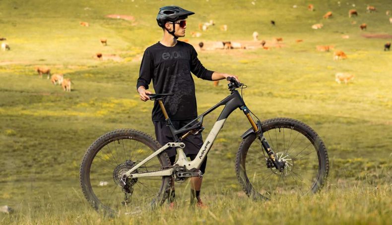 MMR Lyth: a nova ebike de carbono com motor Avinox M2S