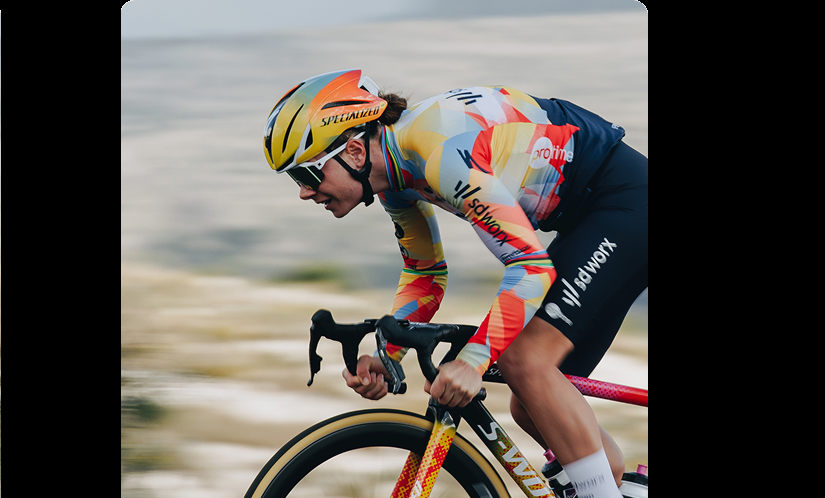 Novos Specialized S Works Evade 4 e S Works Prevail 3 disponíveis em versões Team Replica