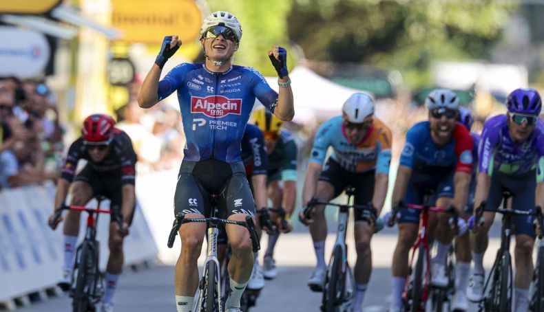 Jasper Philipsen finalmente vence uma etapa no Tour 2026