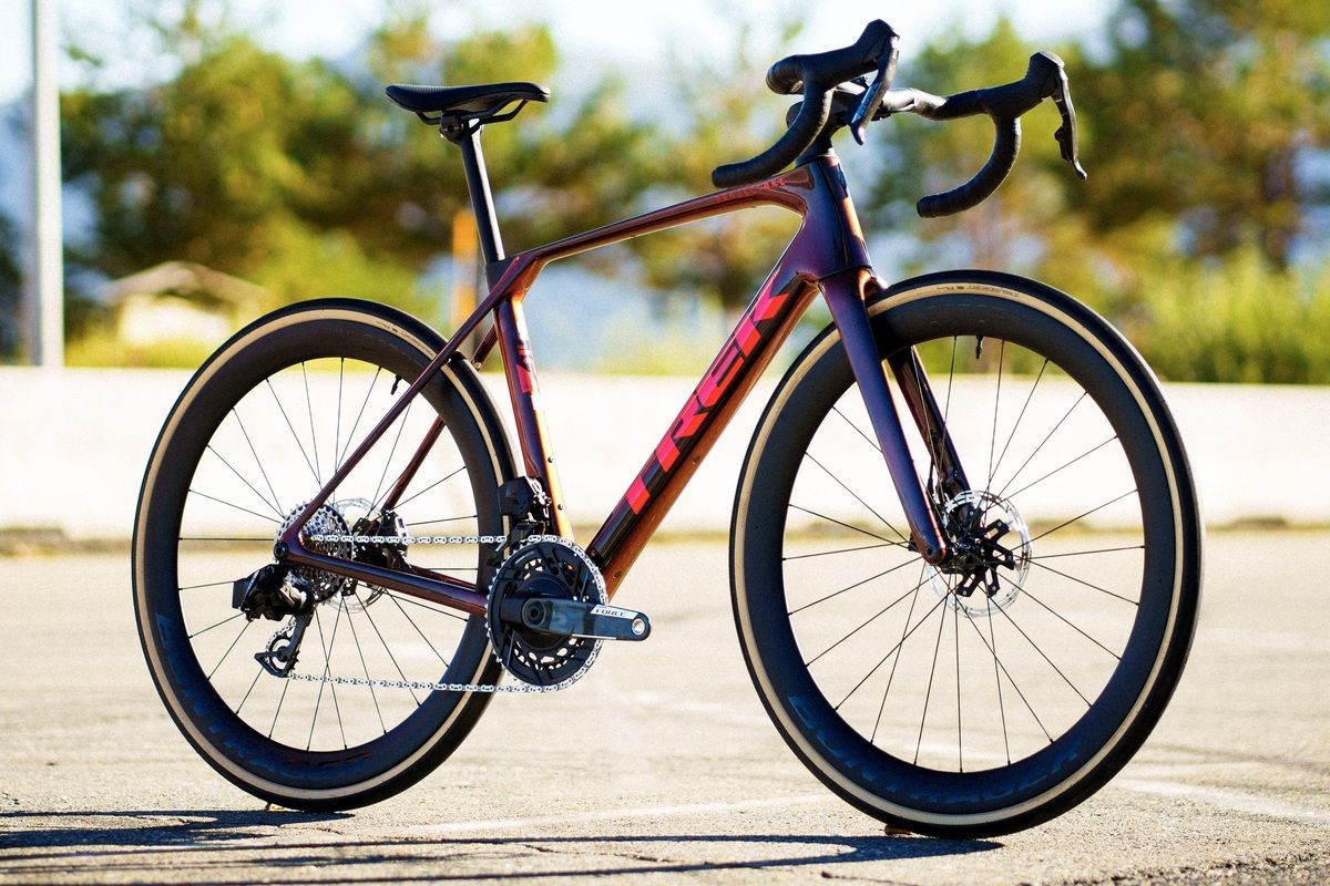 Nova Trek Domane Carbon  versões, novidades e preços