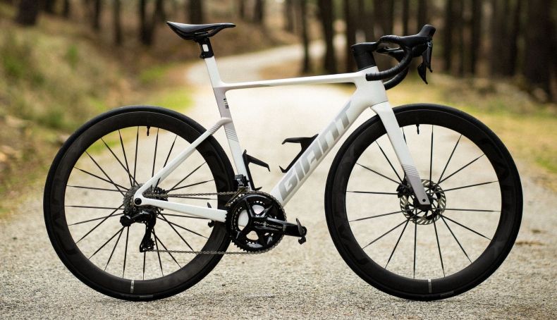 Já foi apresentada a nova Giant Propel Advanced 2027