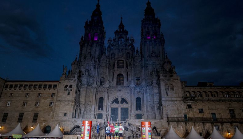 Volta a Espanha de 2027 vai começar em Santiago de Compostela
