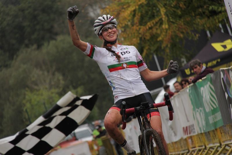 Ciclocrosse: Ana Santos e Mário Costa vencem em Santo Tirso