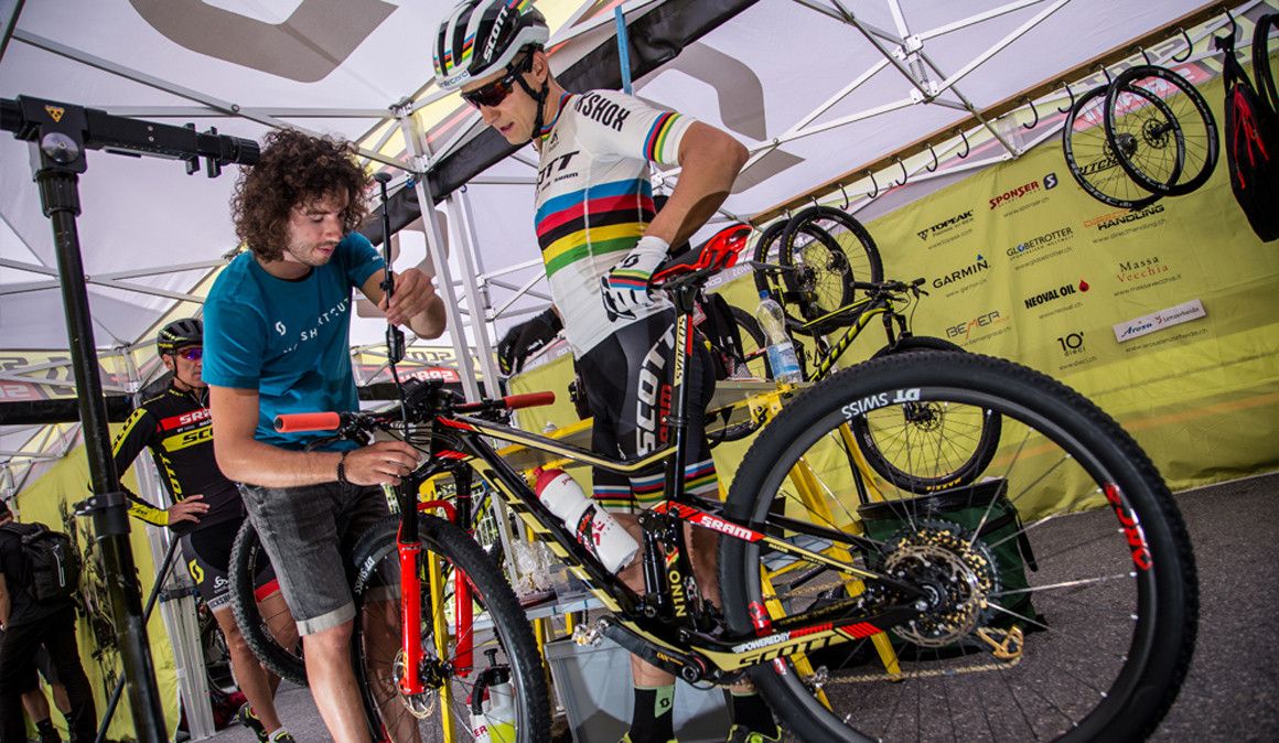 Queres ajustar a tua suspensão tal e qual como a de Nino Schurter? 