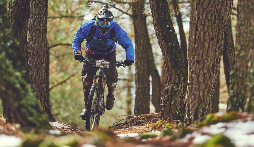 Vais estrear-te no Enduro este ano? Treina no rolo apenas 1 hora por dia 