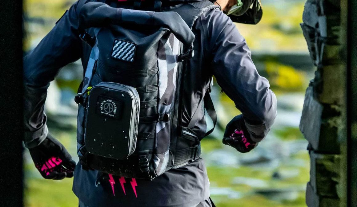 Muc-Off apresentou mochila polivalente