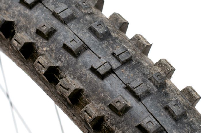 Teste: Pneus Kenda Hellkat EMC 29x2.6”