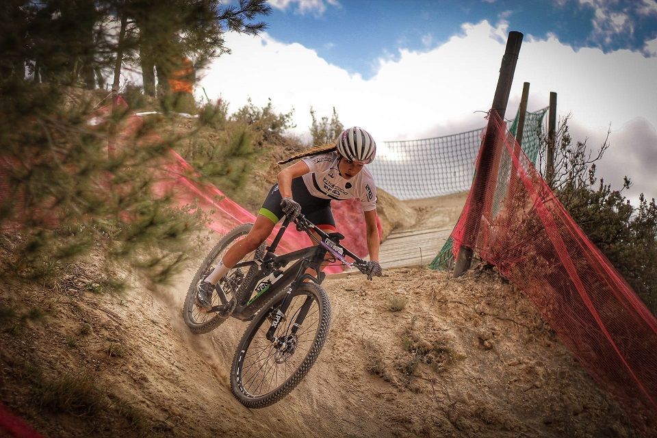 Ana Santos vence prova internacional em Espanha
