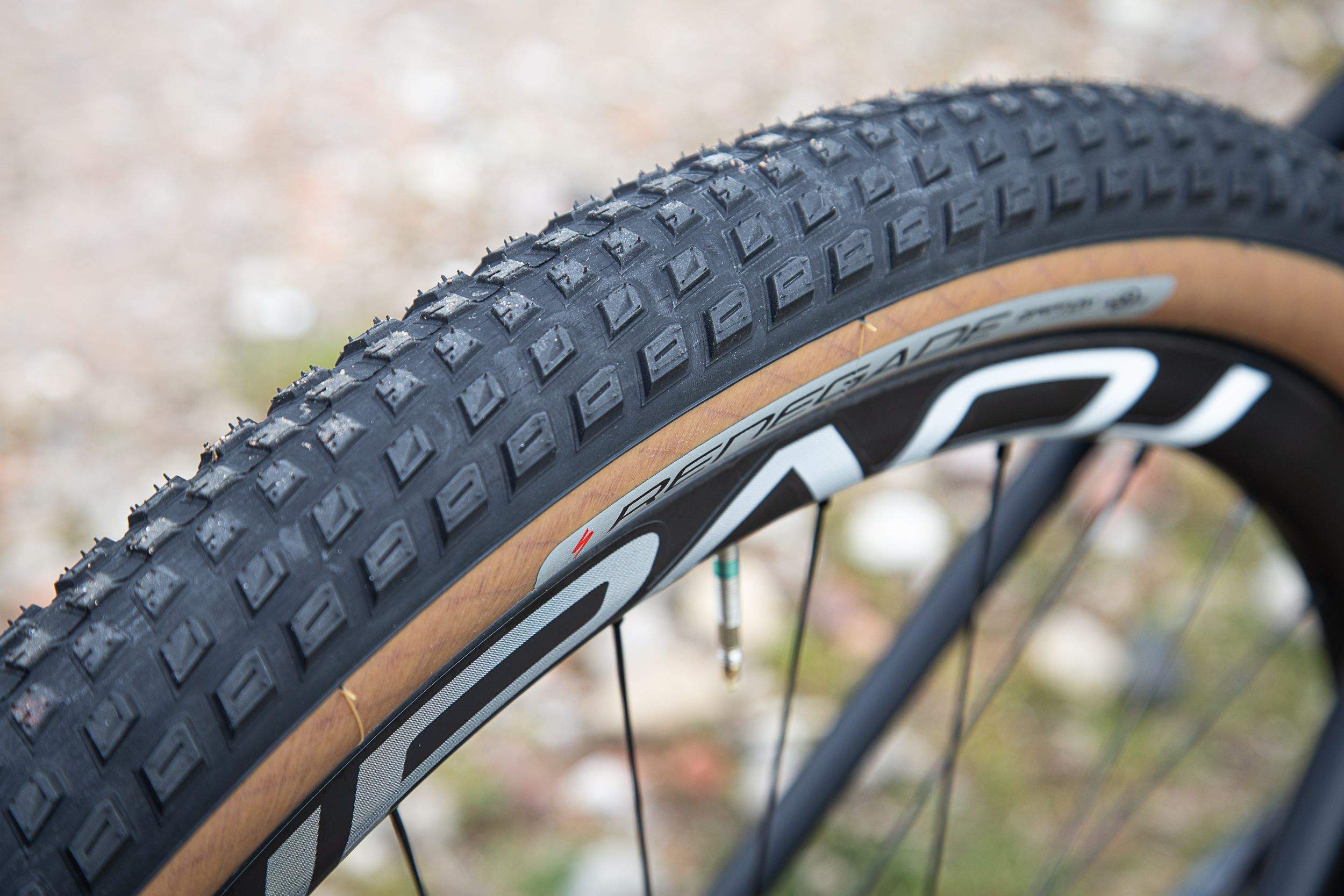 Novos pneus Ground Control e Renegade Tan Sidewall