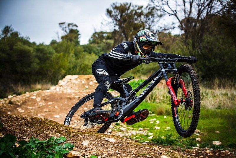 Canyon apresenta a nova Sender CFR 2021