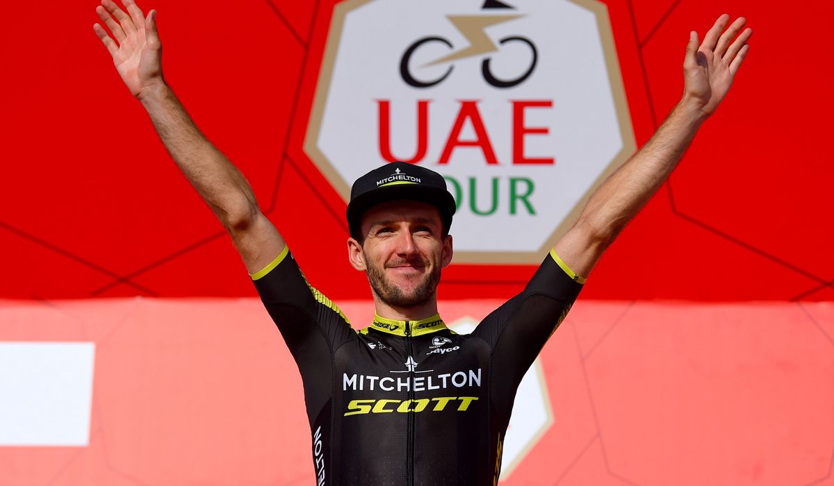 Ineos Grenadiers contrata Adam Yates por duas temporadas