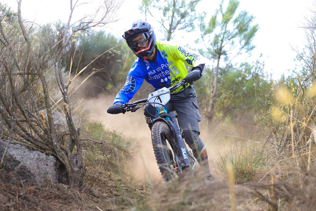 Enduro: João Rodrigues e Ana Leite triunfantes em Castelo de Vide