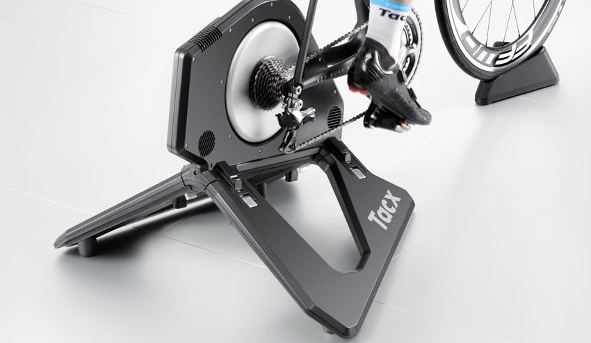 Rolo Tacx Neo Smart: converte o virtual em realidade.