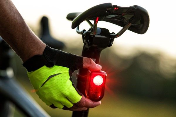 Luz traseira Bontrager Flare R: agora é impossível não seres visto