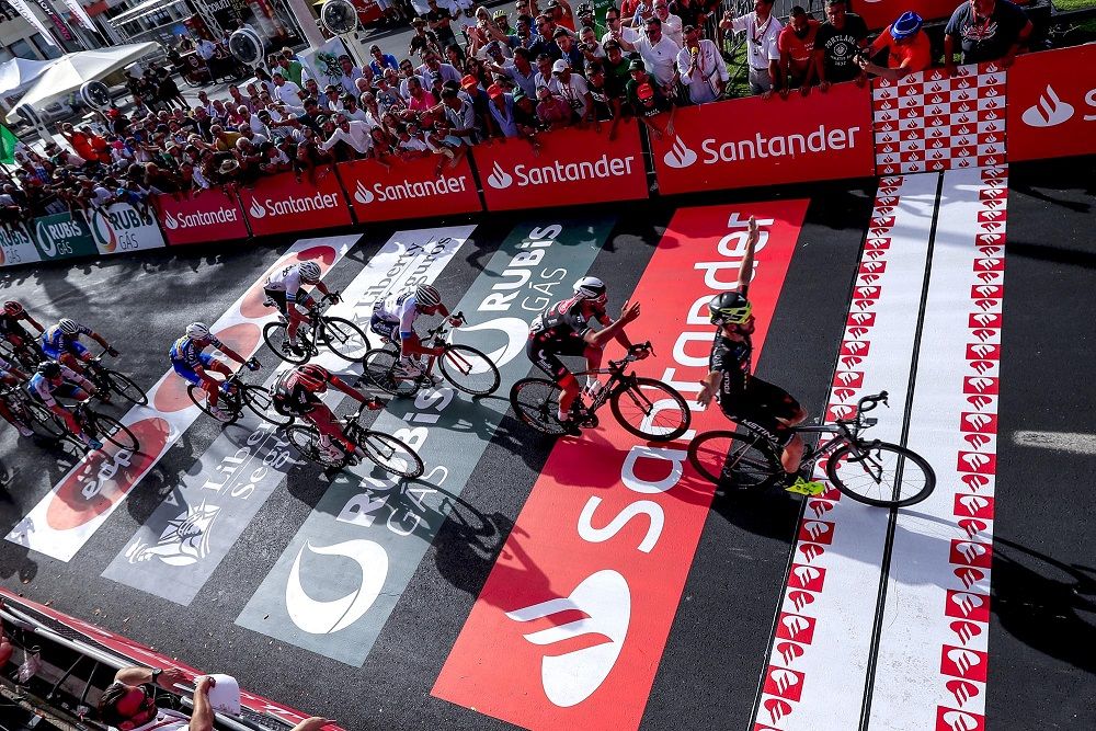 Riccardo Stacchiotti ganha a primeira etapa da Volta a Portugal