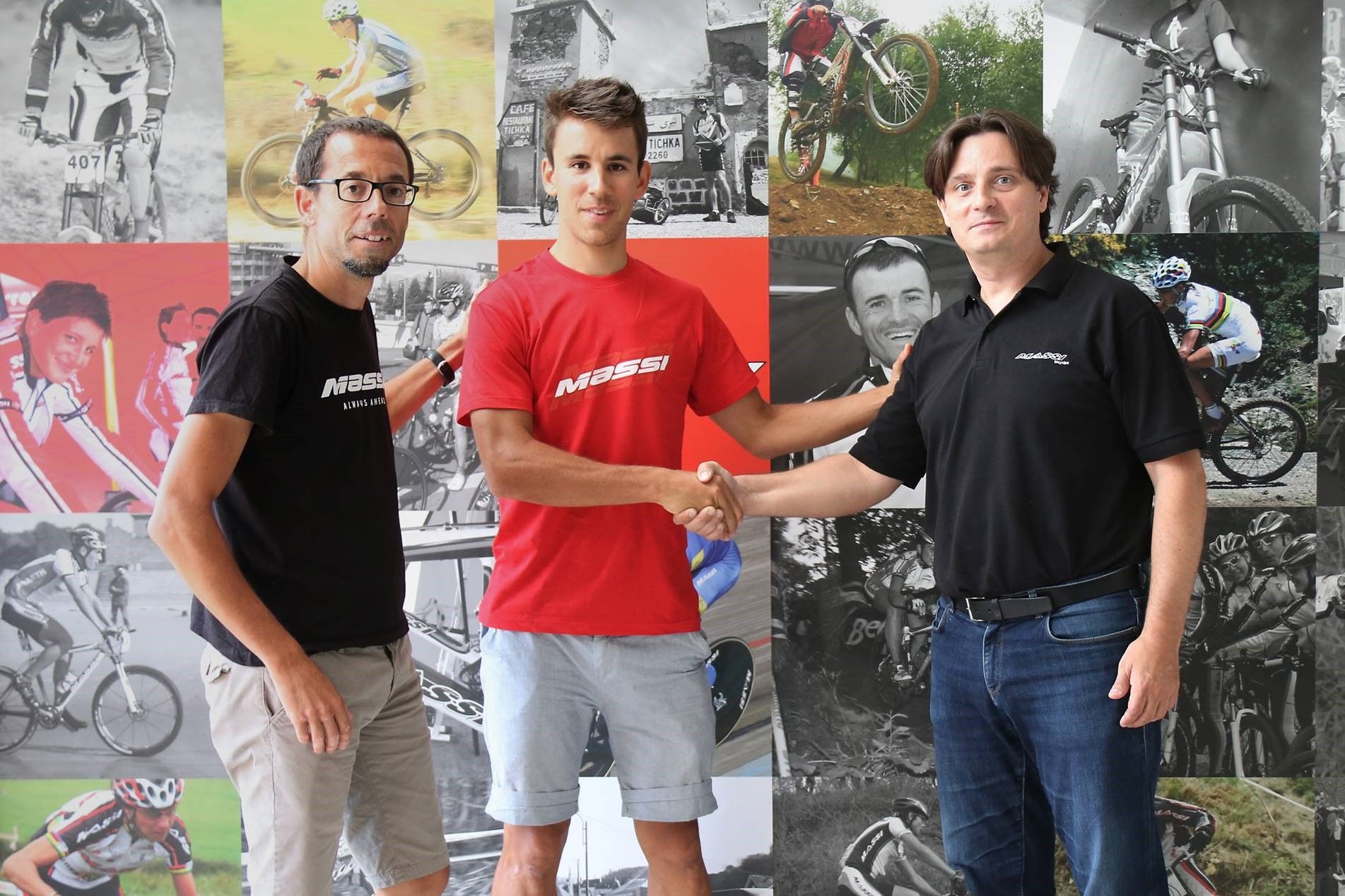 Hugo Drechou renova com a Massi